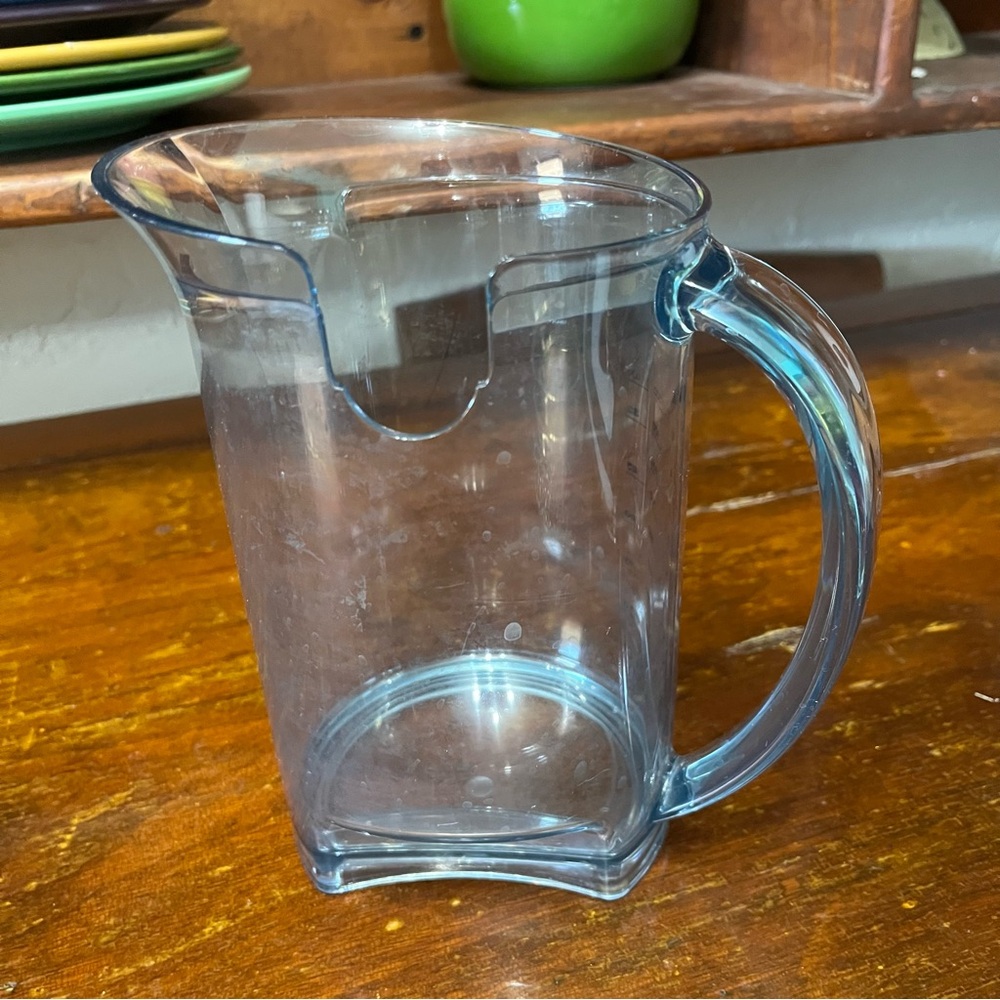 Breville Gray Serveware Pitcher Modern Design
